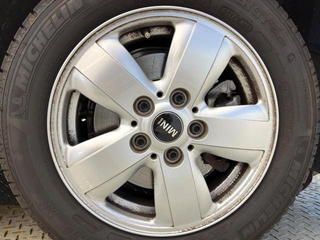 ＭＩＮＩ クーパーＤ　５ドア　ＬＥＤライトパッケージ　カメラ／パーキングアシストパッケージ　ペッパーパッケージ　純正ナビ　リアビューカメラ　ユニオンジャックデザインリアコンビネーションランプ　禁煙車　ディーゼル（25枚目）