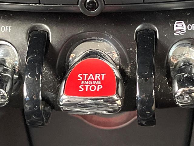 ＭＩＮＩ クーパーＤ　５ドア　ＬＥＤライトパッケージ　カメラ／パーキングアシストパッケージ　ペッパーパッケージ　純正ナビ　リアビューカメラ　ユニオンジャックデザインリアコンビネーションランプ　禁煙車　ディーゼル（58枚目）