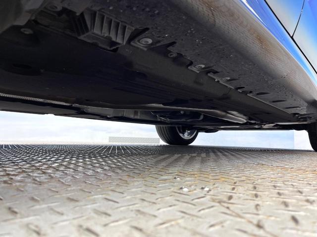 Ｘ６ ｘＤｒｉｖｅ　３５ｉ　Ｍスポーツ　セレクトパッケージ　サンルーフ　全席シートヒーター　赤革シート　前席パワーシート　レーダークルーズコントロール　バックカメラ　純正２０インチアルミ　コンフォートアクセス　プライバシーガラス　禁煙車（27枚目）