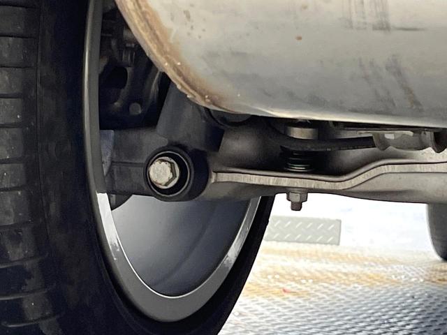 Ｘ６ ｘＤｒｉｖｅ　３５ｉ　Ｍスポーツ　セレクトパッケージ　サンルーフ　全席シートヒーター　赤革シート　前席パワーシート　レーダークルーズコントロール　バックカメラ　純正２０インチアルミ　コンフォートアクセス　プライバシーガラス　禁煙車（30枚目）