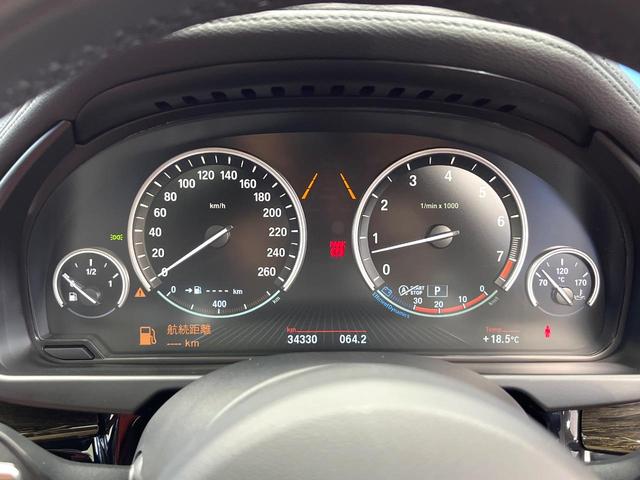Ｘ６ ｘＤｒｉｖｅ　３５ｉ　Ｍスポーツ　セレクトパッケージ　サンルーフ　全席シートヒーター　赤革シート　前席パワーシート　レーダークルーズコントロール　バックカメラ　純正２０インチアルミ　コンフォートアクセス　プライバシーガラス　禁煙車（52枚目）
