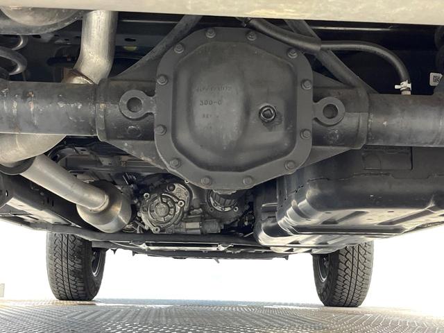 ジープ・ラングラーアンリミテッド スポーツアルティテュード　３００台限定車　アダプティブクルーズコントロール　純正ディスプレイオーディオ　アップルカープレイ　Ｂｌｕｅｔｏｏｔｈ　ＬＥＤヘッドライト　純正１７インチアルミホイール　バックカメラ　禁煙車（45枚目）