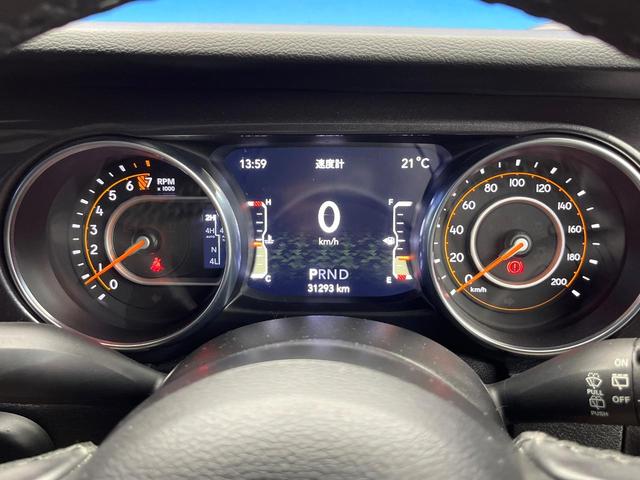 ジープ・ラングラーアンリミテッド スポーツアルティテュード　３００台限定車　アダプティブクルーズコントロール　純正ディスプレイオーディオ　アップルカープレイ　Ｂｌｕｅｔｏｏｔｈ　ＬＥＤヘッドライト　純正１７インチアルミホイール　バックカメラ　禁煙車（49枚目）