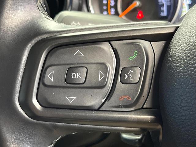 ジープ・ラングラーアンリミテッド スポーツアルティテュード　３００台限定車　アダプティブクルーズコントロール　純正ディスプレイオーディオ　アップルカープレイ　Ｂｌｕｅｔｏｏｔｈ　ＬＥＤヘッドライト　純正１７インチアルミホイール　バックカメラ　禁煙車（53枚目）