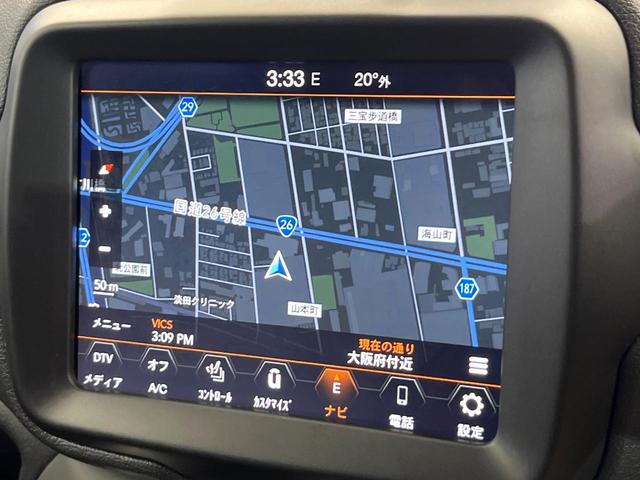 ジープ・レネゲード リミテッド 黒革シート アダプティブクルーズコントロール 純正ナビ リアビューカメラ 前席シートヒーター 前席パワーシート LEDヘッドライト 地デジTV Bluetooth再生 ブラインドスポットアシスト(5枚目)