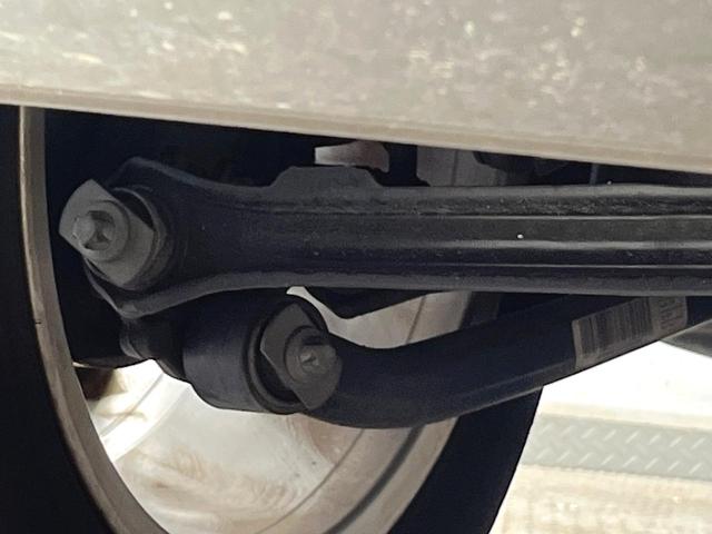 ジープ・レネゲード リミテッド 黒革シート アダプティブクルーズコントロール 純正ナビ リアビューカメラ 前席シートヒーター 前席パワーシート LEDヘッドライト 地デジTV Bluetooth再生 ブラインドスポットアシスト(49枚目)