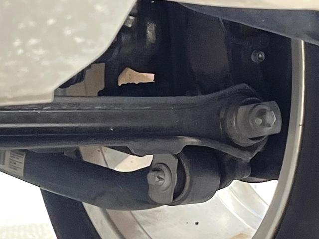 ジープ・レネゲード リミテッド 黒革シート アダプティブクルーズコントロール 純正ナビ リアビューカメラ 前席シートヒーター 前席パワーシート LEDヘッドライト 地デジTV Bluetooth再生 ブラインドスポットアシスト(50枚目)