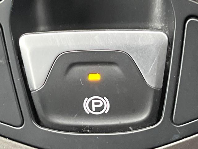 ジープ・レネゲード リミテッド 黒革シート アダプティブクルーズコントロール 純正ナビ リアビューカメラ 前席シートヒーター 前席パワーシート LEDヘッドライト 地デジTV Bluetooth再生 ブラインドスポットアシスト(63枚目)