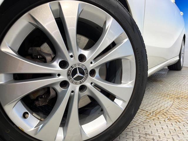 Bクラス B180 サンルーフ レザーエクスクルーシブパッケージ レーダーセーフティパッケージ ベーシックパッケージプラス オートマチックハイビーム LEDヘッドランプ 前席シートヒーター 純正ナビ バックカメラ 禁煙車(15枚目)