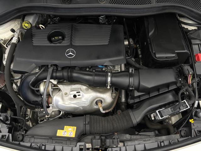 Bクラス B180 サンルーフ レザーエクスクルーシブパッケージ レーダーセーフティパッケージ ベーシックパッケージプラス オートマチックハイビーム LEDヘッドランプ 前席シートヒーター 純正ナビ バックカメラ 禁煙車(21枚目)