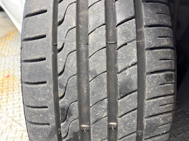 Bクラス B180 サンルーフ レザーエクスクルーシブパッケージ レーダーセーフティパッケージ ベーシックパッケージプラス オートマチックハイビーム LEDヘッドランプ 前席シートヒーター 純正ナビ バックカメラ 禁煙車(33枚目)