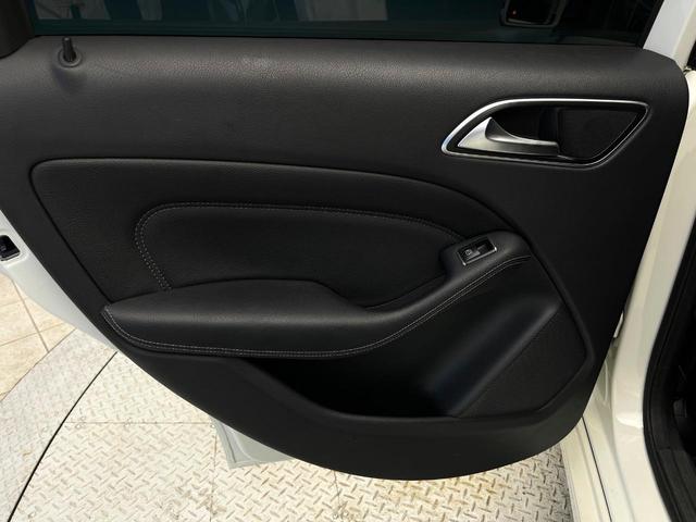 Bクラス B180 サンルーフ レザーエクスクルーシブパッケージ レーダーセーフティパッケージ ベーシックパッケージプラス オートマチックハイビーム LEDヘッドランプ 前席シートヒーター 純正ナビ バックカメラ 禁煙車(41枚目)