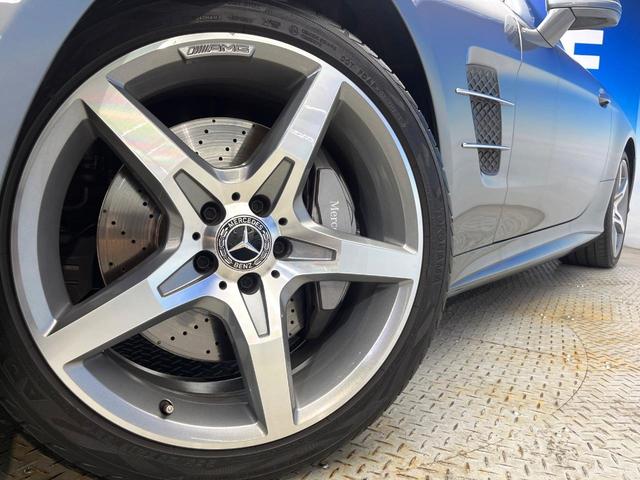 ＳＬ ＳＬ４００　ロールカーテン付パノラミックバリオルーフ　レーダーセーフティパッケージ　クリアランスソナー　ナッパ革シート　前席パワーシート　前席シートヒーター　前席シートベンチレーション　アダプティブハイビーム（13枚目）