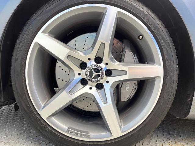 ＳＬ ＳＬ４００　ロールカーテン付パノラミックバリオルーフ　レーダーセーフティパッケージ　クリアランスソナー　ナッパ革シート　前席パワーシート　前席シートヒーター　前席シートベンチレーション　アダプティブハイビーム（31枚目）