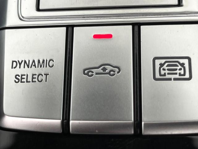 ＳＬ ＳＬ４００　ロールカーテン付パノラミックバリオルーフ　レーダーセーフティパッケージ　クリアランスソナー　ナッパ革シート　前席パワーシート　前席シートヒーター　前席シートベンチレーション　アダプティブハイビーム（60枚目）