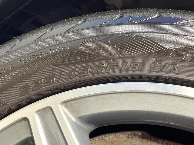 Ｃクラス Ｃ２００アバンギャルド　ＡＭＧライン　レザーエクスクルーシブパッケージ　レーダーセーフティパッケージ　ベーシックパッケージ　クリアランスソナー　アダプティブハイビームアシストプラス　マルチビームＬＥＤヘッドランプ　純正ナビ　バックカメラ（34枚目）