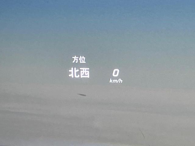 Ｃクラス Ｃ２００アバンギャルド　ＡＭＧライン　レザーエクスクルーシブパッケージ　レーダーセーフティパッケージ　ベーシックパッケージ　クリアランスソナー　アダプティブハイビームアシストプラス　マルチビームＬＥＤヘッドランプ　純正ナビ　バックカメラ（48枚目）