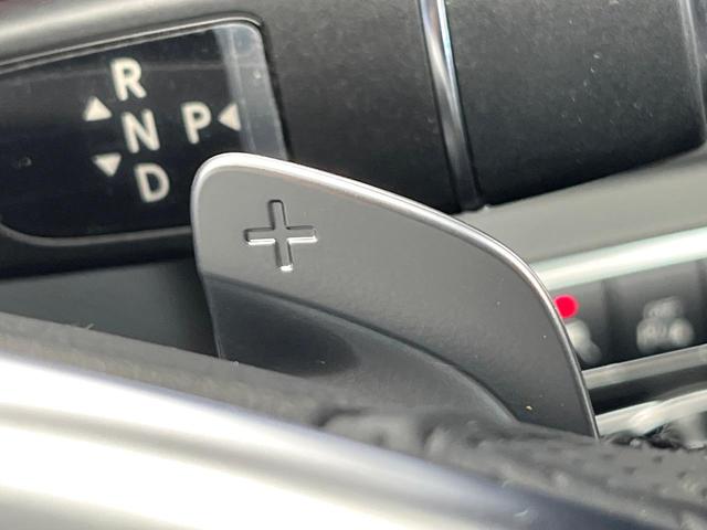 Ｃクラス Ｃ２００アバンギャルド　ＡＭＧライン　レザーエクスクルーシブパッケージ　レーダーセーフティパッケージ　ベーシックパッケージ　クリアランスソナー　アダプティブハイビームアシストプラス　マルチビームＬＥＤヘッドランプ　純正ナビ　バックカメラ（64枚目）