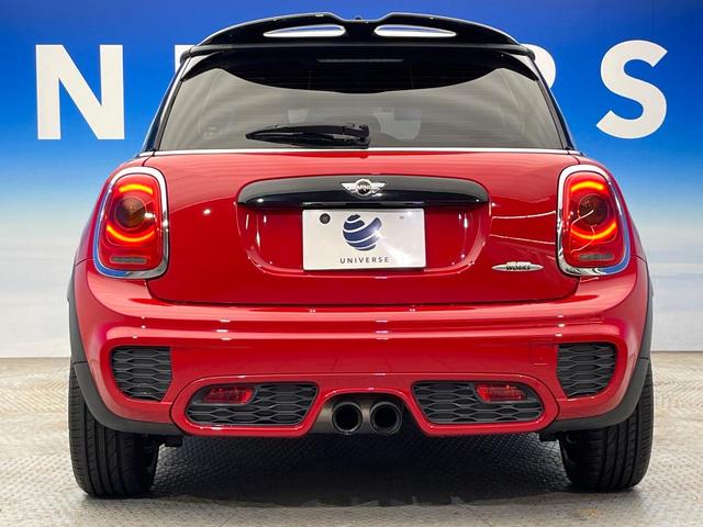 MINI ジョンクーパーワークス パノラマサンルーフ ハーマンカードンサウンドシステム クルーズコントロール オートライト LEDヘッドランプ 純正18インチAW デュアルオートエアコン 純正ナビ Bluetooth接続 禁煙車(17枚目)