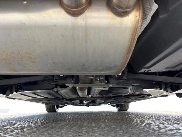 MINI ジョンクーパーワークス パノラマサンルーフ ハーマンカードンサウンドシステム クルーズコントロール オートライト LEDヘッドランプ 純正18インチAW デュアルオートエアコン 純正ナビ Bluetooth接続 禁煙車(22枚目)