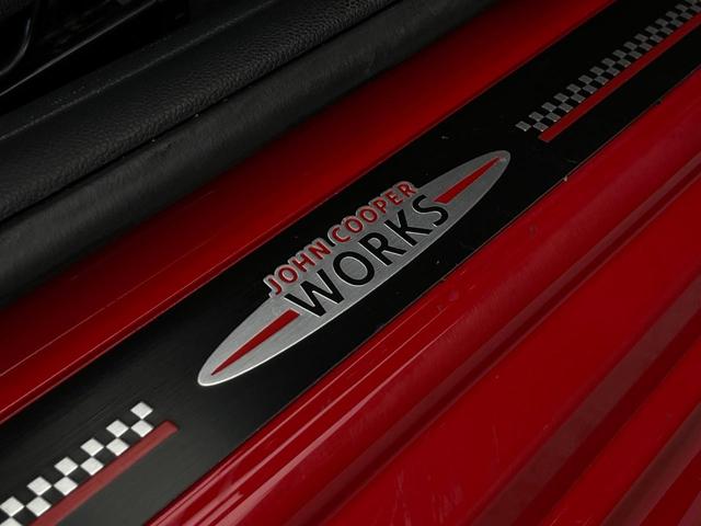 MINI ジョンクーパーワークス パノラマサンルーフ ハーマンカードンサウンドシステム クルーズコントロール オートライト LEDヘッドランプ 純正18インチAW デュアルオートエアコン 純正ナビ Bluetooth接続 禁煙車(34枚目)