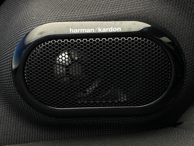 MINI ジョンクーパーワークス パノラマサンルーフ ハーマンカードンサウンドシステム クルーズコントロール オートライト LEDヘッドランプ 純正18インチAW デュアルオートエアコン 純正ナビ Bluetooth接続 禁煙車(49枚目)