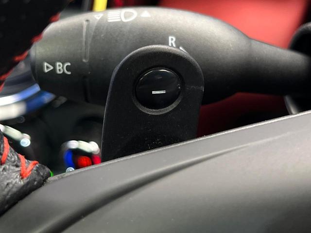 MINI ジョンクーパーワークス パノラマサンルーフ ハーマンカードンサウンドシステム クルーズコントロール オートライト LEDヘッドランプ 純正18インチAW デュアルオートエアコン 純正ナビ Bluetooth接続 禁煙車(55枚目)