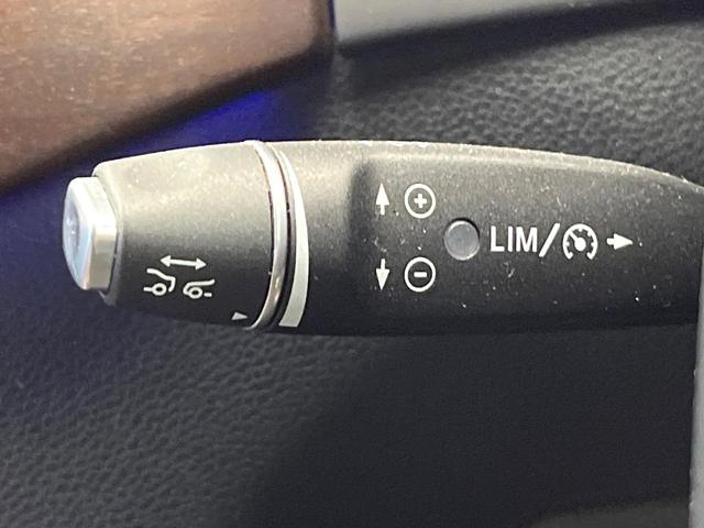 Ｂクラス Ｂ１８０　後期モデル　レザーエクスクルーシブパッケージ　ベーシックパッケージプラス　レーダーセーフティパッケージ　オートマチックハイビーム　ＬＥＤヘッドランプ　純正ナビ　バックカメラ　フルセグＴＶ　禁煙車（4枚目）