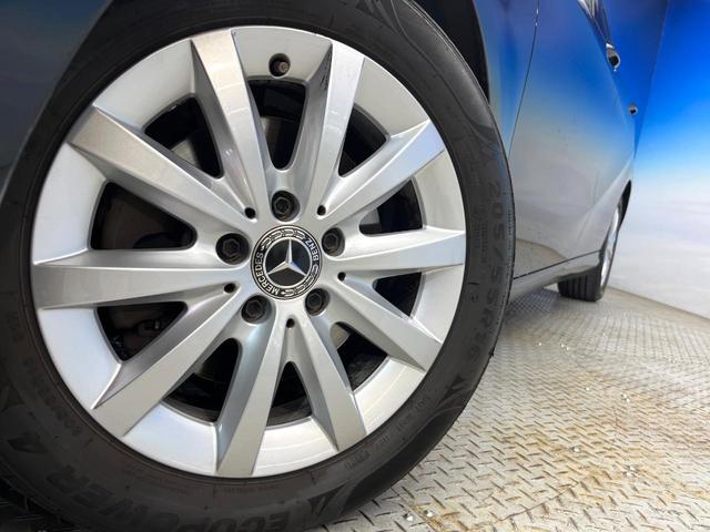 Ｂクラス Ｂ１８０　後期モデル　レザーエクスクルーシブパッケージ　ベーシックパッケージプラス　レーダーセーフティパッケージ　オートマチックハイビーム　ＬＥＤヘッドランプ　純正ナビ　バックカメラ　フルセグＴＶ　禁煙車（15枚目）