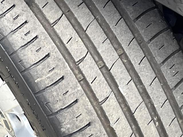 Ｂクラス Ｂ１８０　後期モデル　レザーエクスクルーシブパッケージ　ベーシックパッケージプラス　レーダーセーフティパッケージ　オートマチックハイビーム　ＬＥＤヘッドランプ　純正ナビ　バックカメラ　フルセグＴＶ　禁煙車（32枚目）