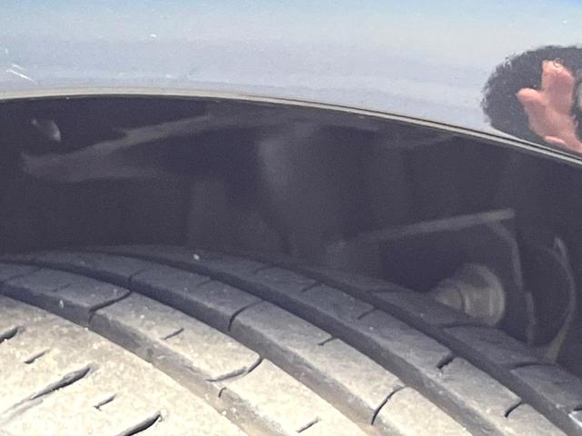 Ｂクラス Ｂ１８０　後期モデル　レザーエクスクルーシブパッケージ　ベーシックパッケージプラス　レーダーセーフティパッケージ　オートマチックハイビーム　ＬＥＤヘッドランプ　純正ナビ　バックカメラ　フルセグＴＶ　禁煙車（34枚目）