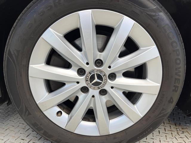 Ｂクラス Ｂ１８０　後期モデル　レザーエクスクルーシブパッケージ　ベーシックパッケージプラス　レーダーセーフティパッケージ　オートマチックハイビーム　ＬＥＤヘッドランプ　純正ナビ　バックカメラ　フルセグＴＶ　禁煙車（37枚目）