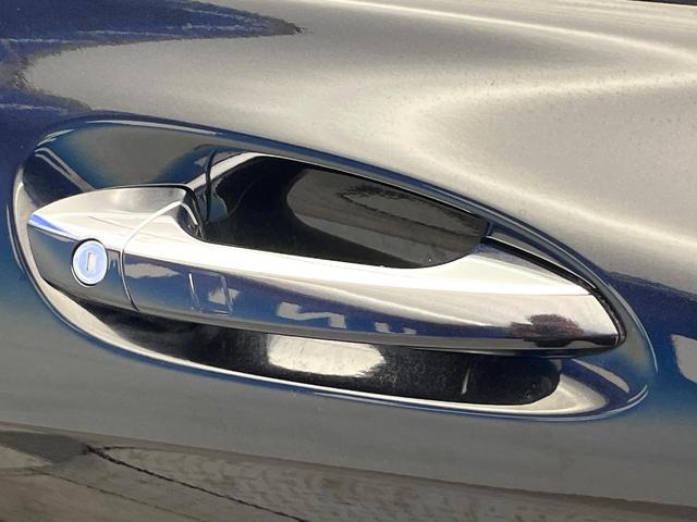 Ｂクラス Ｂ１８０　後期モデル　レザーエクスクルーシブパッケージ　ベーシックパッケージプラス　レーダーセーフティパッケージ　オートマチックハイビーム　ＬＥＤヘッドランプ　純正ナビ　バックカメラ　フルセグＴＶ　禁煙車（39枚目）