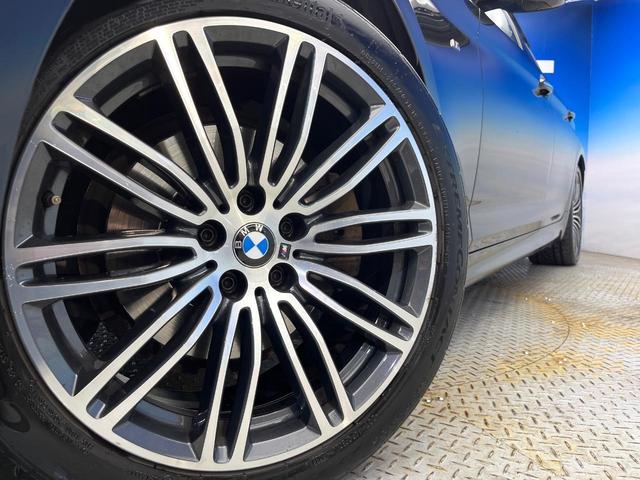 ５シリーズ ５２３ｄツーリング　Ｍスポーツ　ハイラインパッケージ　イノベーションパッケージ　アダプティブクルーズコントロール　レーンアシスト　衝突被害軽減システム　アダプティブハイビームアシスト　ＬＥＤヘッドランプ　全方位カメラ　前席パワーシート　電動リアゲート（15枚目）
