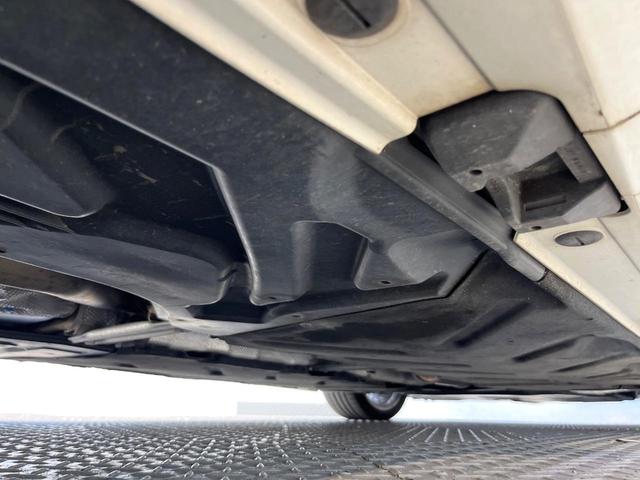 ＣＬＡクラス シューティングブレーク ＣＬＡ１８０　シューティングブレーク　ＡＭＧスタイル　後期モデル　ＡＭＧプレミアムパッケージ　レーダーセーフティパッケージ　オートマチックハイビーム　ＬＥＤヘッドランプ　前席パワーシート　前席シートヒーター　純正ナビ　バックカメラ　電動リアゲート　禁煙車（27枚目）