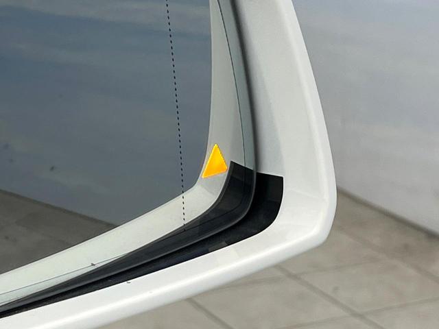 ＣＬＡクラス シューティングブレーク ＣＬＡ１８０　シューティングブレーク　ＡＭＧスタイル　後期モデル　ＡＭＧプレミアムパッケージ　レーダーセーフティパッケージ　オートマチックハイビーム　ＬＥＤヘッドランプ　前席パワーシート　前席シートヒーター　純正ナビ　バックカメラ　電動リアゲート　禁煙車（34枚目）