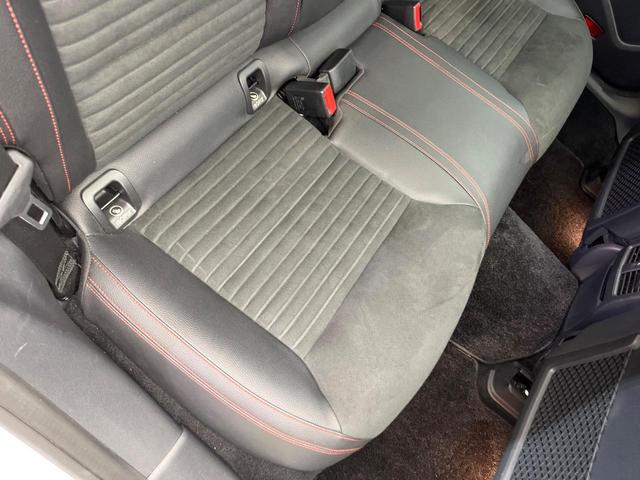 ＣＬＡクラス シューティングブレーク ＣＬＡ１８０　シューティングブレーク　ＡＭＧスタイル　後期モデル　ＡＭＧプレミアムパッケージ　レーダーセーフティパッケージ　オートマチックハイビーム　ＬＥＤヘッドランプ　前席パワーシート　前席シートヒーター　純正ナビ　バックカメラ　電動リアゲート　禁煙車（51枚目）