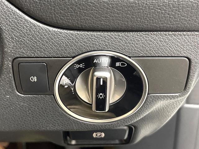 ＣＬＡクラス シューティングブレーク ＣＬＡ１８０　シューティングブレーク　ＡＭＧスタイル　後期モデル　ＡＭＧプレミアムパッケージ　レーダーセーフティパッケージ　オートマチックハイビーム　ＬＥＤヘッドランプ　前席パワーシート　前席シートヒーター　純正ナビ　バックカメラ　電動リアゲート　禁煙車（62枚目）