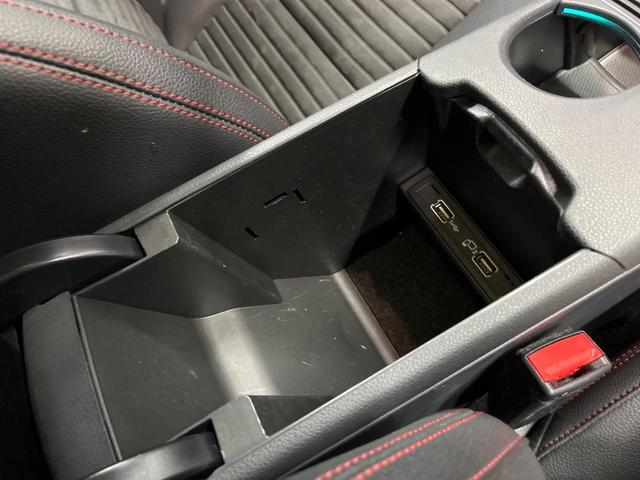 ＣＬＡクラス シューティングブレーク ＣＬＡ１８０　シューティングブレーク　ＡＭＧスタイル　後期モデル　ＡＭＧプレミアムパッケージ　レーダーセーフティパッケージ　オートマチックハイビーム　ＬＥＤヘッドランプ　前席パワーシート　前席シートヒーター　純正ナビ　バックカメラ　電動リアゲート　禁煙車（70枚目）