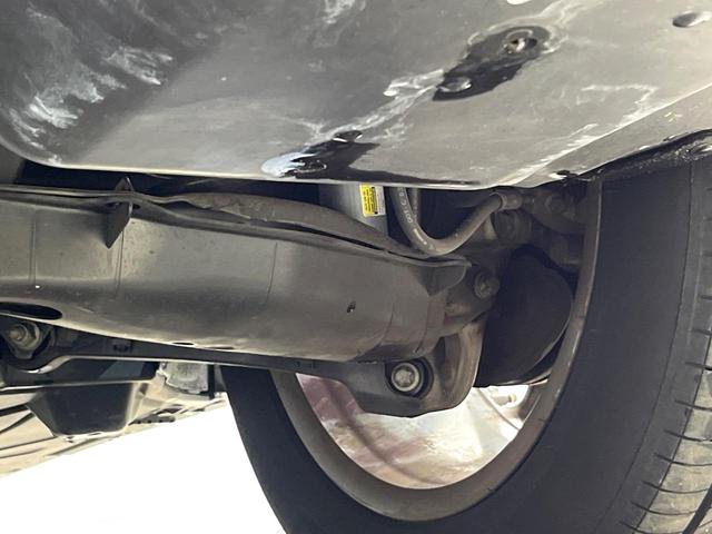 ＧＬＣ ＧＬＣ２２０ｄ　４マチックスポーツ　全周囲カメラ　ヘッドアップディスプレイ　ハーフレザーシート　前席シートヒーター　メモリー付きパワーシート　パワーバックドア　純正１９インチＡＷ　スポーツサスペンション　レーダーセーフティＰＫＧ　禁煙車（36枚目）