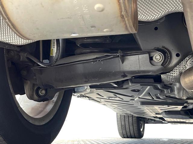 ＧＬＣ ＧＬＣ２２０ｄ　４マチックスポーツ　全周囲カメラ　ヘッドアップディスプレイ　ハーフレザーシート　前席シートヒーター　メモリー付きパワーシート　パワーバックドア　純正１９インチＡＷ　スポーツサスペンション　レーダーセーフティＰＫＧ　禁煙車（37枚目）