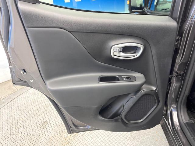 ジープ・レネゲード リミテッド 後期モデル APPLECARPLAY 革シート ステアリングヒーター アダプティブクルーズコントロール ブラインドスポットモニター 純正ナビ バックカメラLEDヘッドランプ 地デジTV 禁煙車(40枚目)