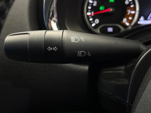 ジープ・レネゲード リミテッド 後期モデル APPLECARPLAY 革シート ステアリングヒーター アダプティブクルーズコントロール ブラインドスポットモニター 純正ナビ バックカメラLEDヘッドランプ 地デジTV 禁煙車(50枚目)