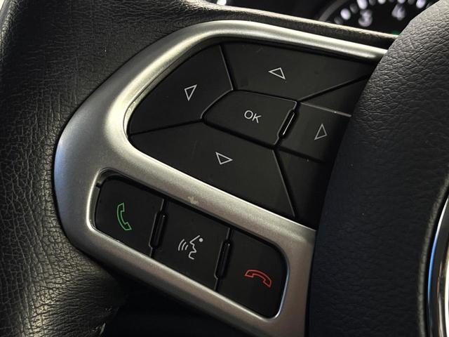 ジープ・レネゲード リミテッド 後期モデル APPLECARPLAY 革シート ステアリングヒーター アダプティブクルーズコントロール ブラインドスポットモニター 純正ナビ バックカメラLEDヘッドランプ 地デジTV 禁煙車(51枚目)