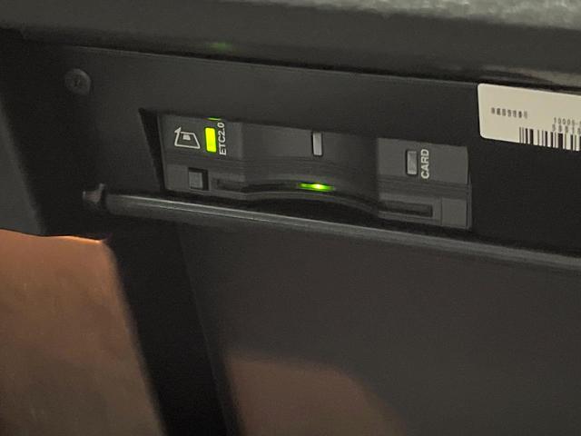 ジープ・レネゲード リミテッド 後期モデル APPLECARPLAY 革シート ステアリングヒーター アダプティブクルーズコントロール ブラインドスポットモニター 純正ナビ バックカメラLEDヘッドランプ 地デジTV 禁煙車(59枚目)