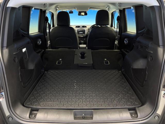 ジープ・レネゲード リミテッド 後期モデル APPLECARPLAY 革シート ステアリングヒーター アダプティブクルーズコントロール ブラインドスポットモニター 純正ナビ バックカメラLEDヘッドランプ 地デジTV 禁煙車(62枚目)