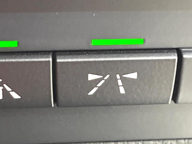 4シリーズ 420iグランクーペ スタイルマイスター 後期モデル 67台限定特別仕様車 レッド革シート 電動リアゲート 前席シートヒーター 前席パワーシート 純正19インチアルミホイール パドルシフト レーダークルーズコントロール 地デジTV 禁煙車(6枚目)