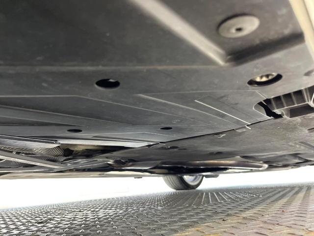 4シリーズ 420iグランクーペ スタイルマイスター 後期モデル 67台限定特別仕様車 レッド革シート 電動リアゲート 前席シートヒーター 前席パワーシート 純正19インチアルミホイール パドルシフト レーダークルーズコントロール 地デジTV 禁煙車(23枚目)