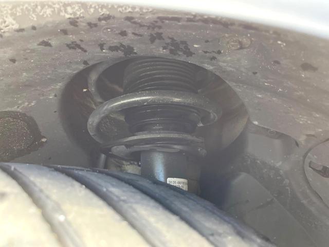 ＭＩＮＩ クーパーＤ　ワンオーナー　ペッパーＰＫＧ　カメラ／パーキングアシストＰＫＧ　ＬＥＤヘッドランプ／ユニオンジャックデザインＬＥＤリアランプ　純正ナビ　デュアルオートエアコン　スマートキー　禁煙車（24枚目）