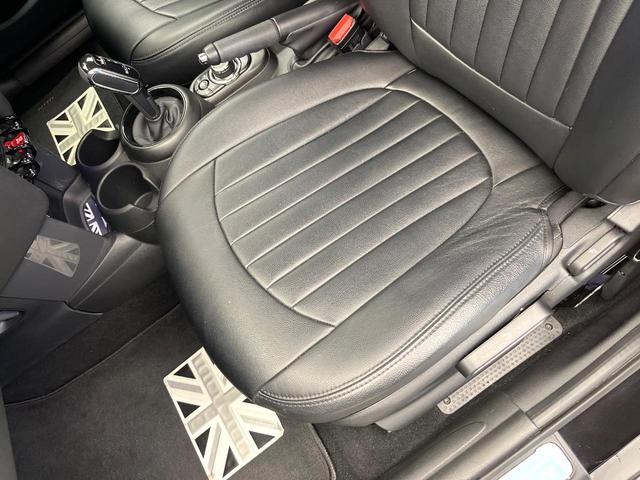 ＭＩＮＩ クーパーＤ　ワンオーナー　ペッパーＰＫＧ　カメラ／パーキングアシストＰＫＧ　ＬＥＤヘッドランプ／ユニオンジャックデザインＬＥＤリアランプ　純正ナビ　デュアルオートエアコン　スマートキー　禁煙車（42枚目）